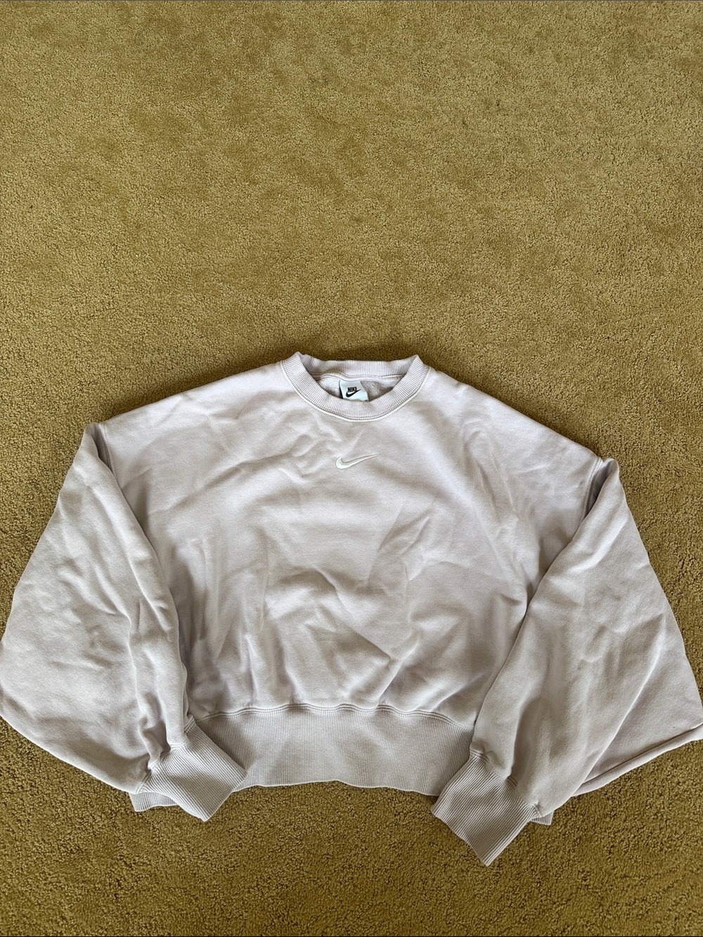Nike Cropped Crewneck Sweatshirt in Pale Lavender